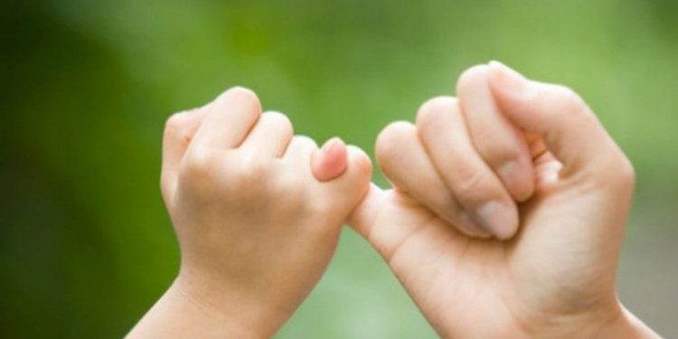 Trình bày ý kiến về một vấn đề đời sống được gợi ra từ nhân vật văn học