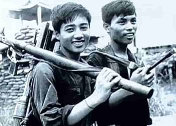 Ôn tập Những đứa con trong gia đình - Thủ pháp đồng hiện