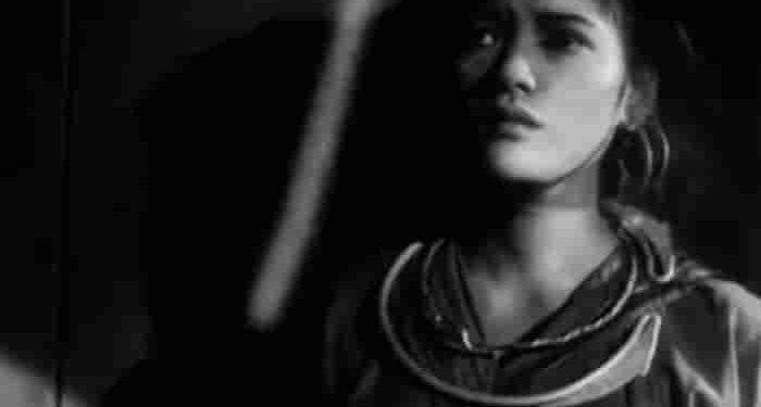 Phân tích hình tượng nhân vật Mị trong đêm bị A Sử trói đứng