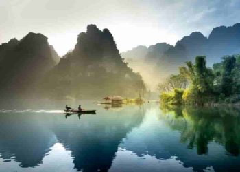 Hướng dẫn chi tiết phân tích một tác phẩm thơ bất kỳ