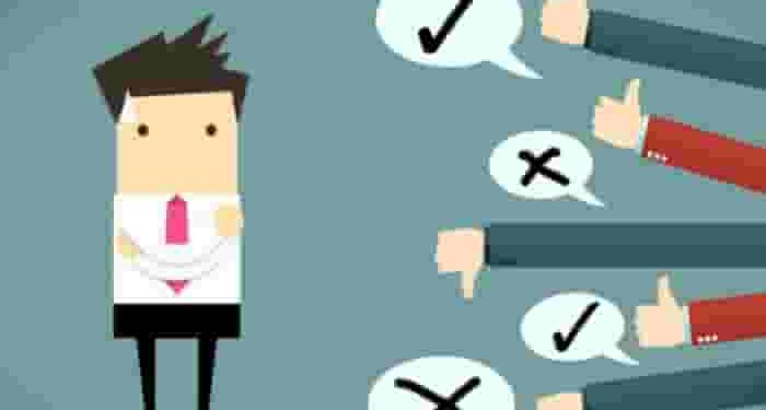 Nên ứng xử thế nào trước những lời khen, chê của người khác?